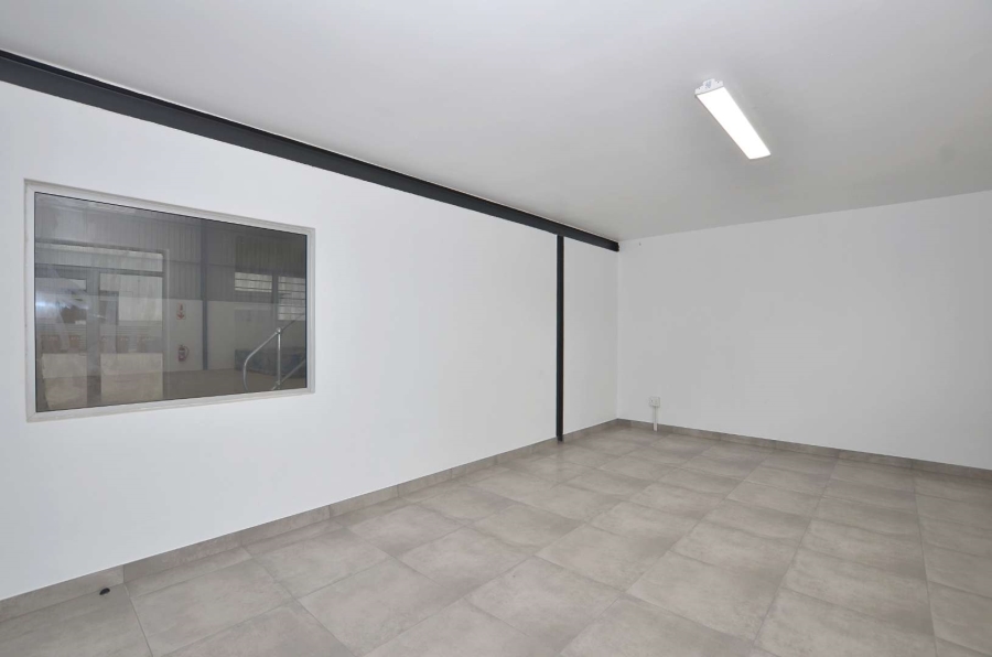 To Let Commercial Property for Rent in Dal Josafat Western Cape